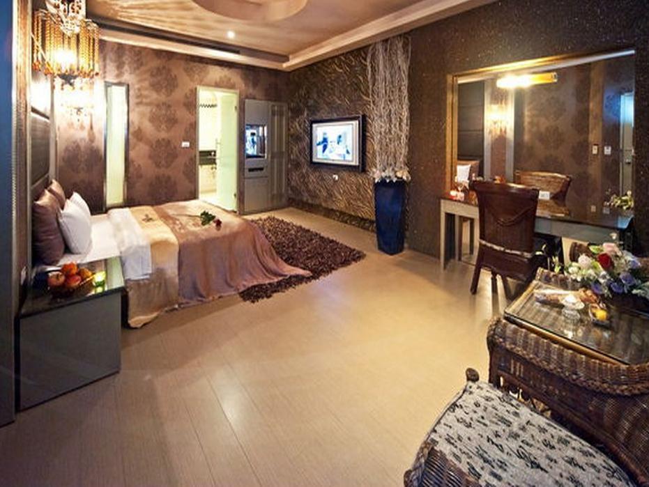 Sasha Motel Taichung Exterior foto