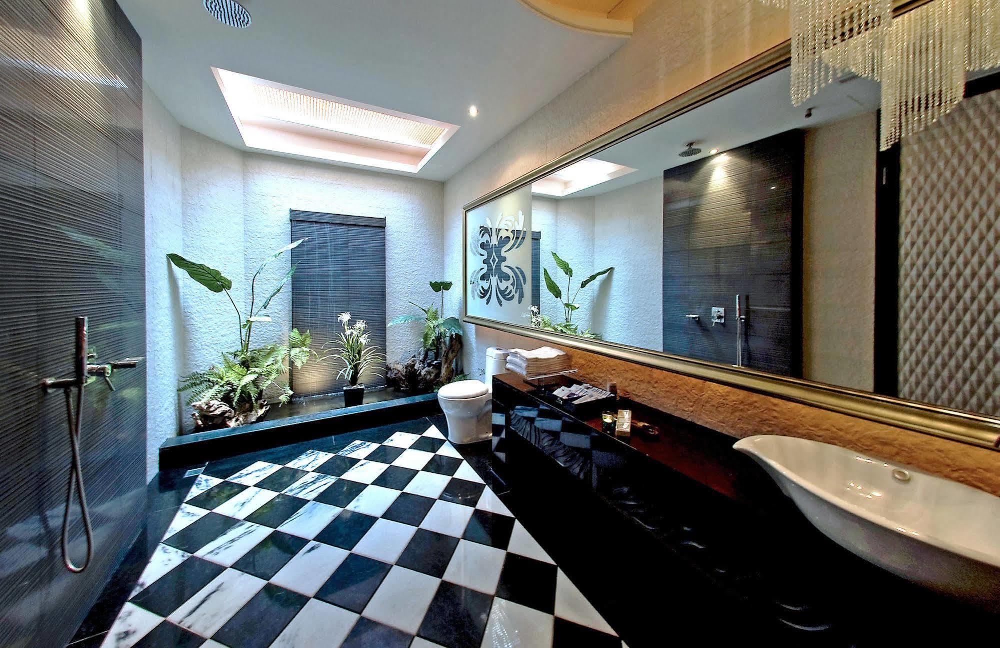 Sasha Motel Taichung Exterior foto